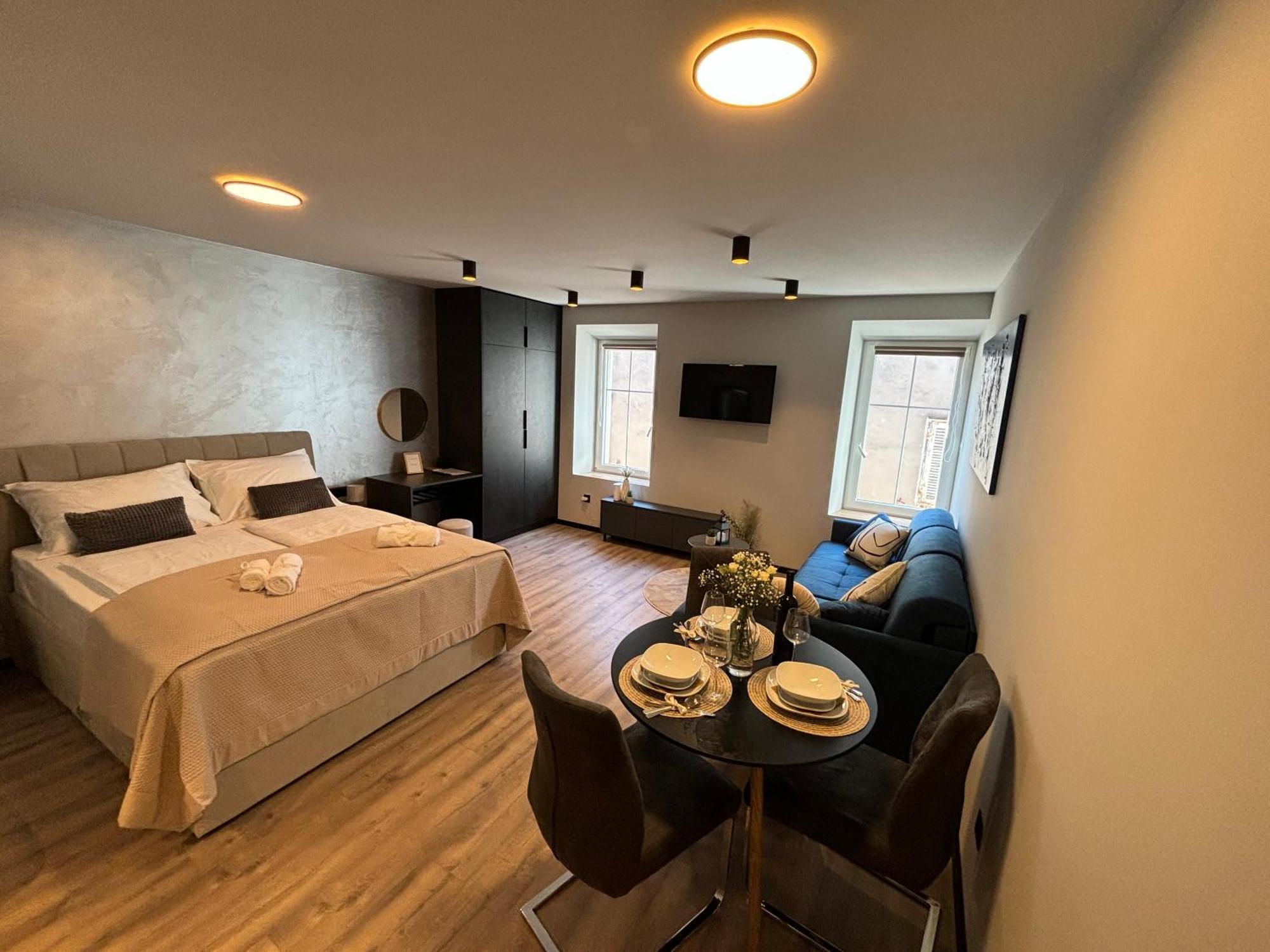 Studio Apartman Versi Old Town Zadar Luaran gambar